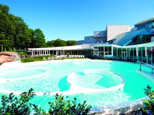 Sanadome thermen buiten 60x80 72 DPI